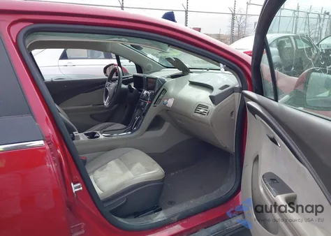 2013 Chevrolet Volt from USA, damaged, VIN 1G1RB6E41DU123961